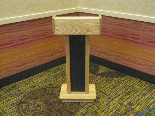 Podium-Oak-Pedestal-straight